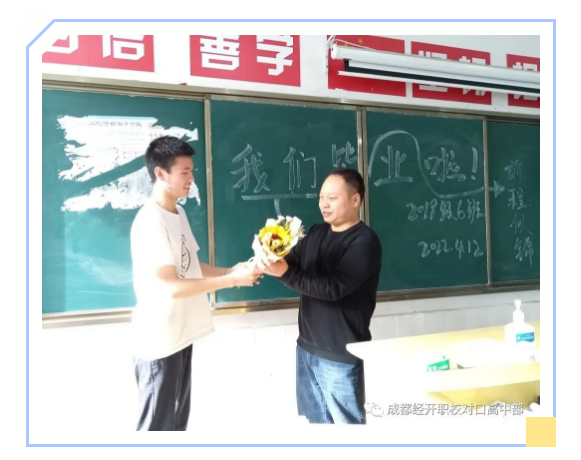 )3`OT81~VEAFDO1JC]F`UFE